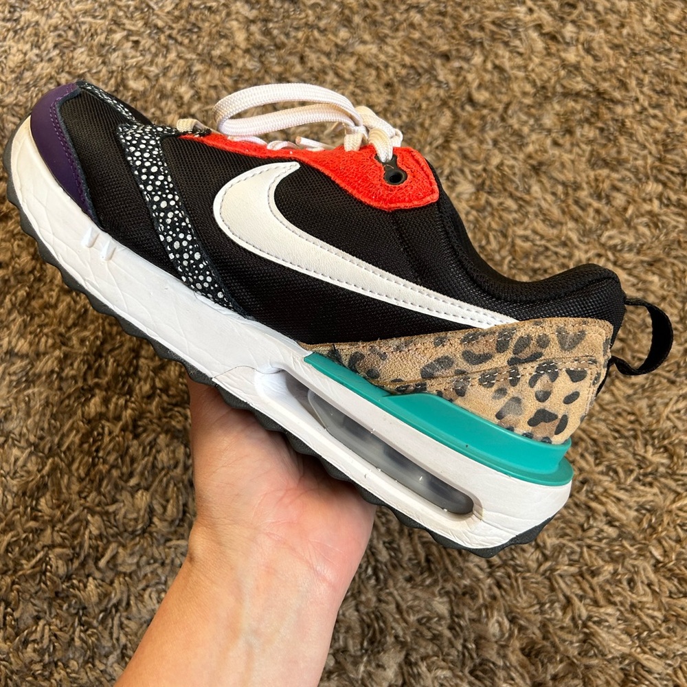 Nike Air Max Dawn SE - Picture 10 of 13